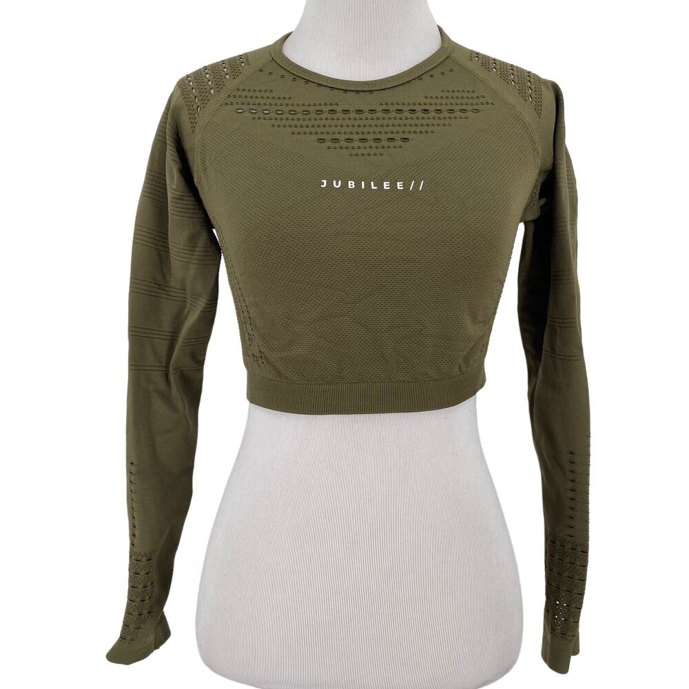 Jubilee  // Apparel Long Sleeve Crop Compression Top Size Medium